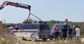 Makina përfundon në kanalin vaditës, dyshohet për dy viktima