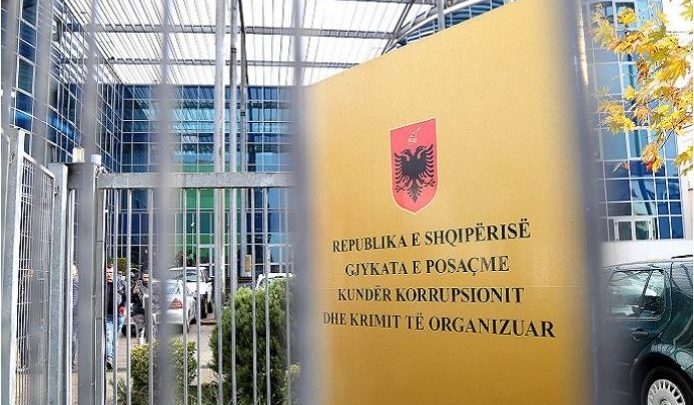 GJKKO liron nga burgu ish-juristen e Bashkisë së Lushnjes, flet avokati: U vërtetua