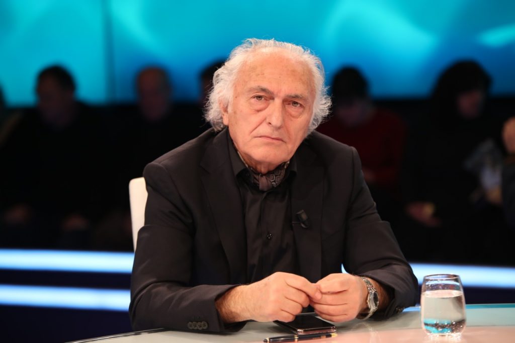 Frrok Çupi – ylli i katundarizmit kozmopolit