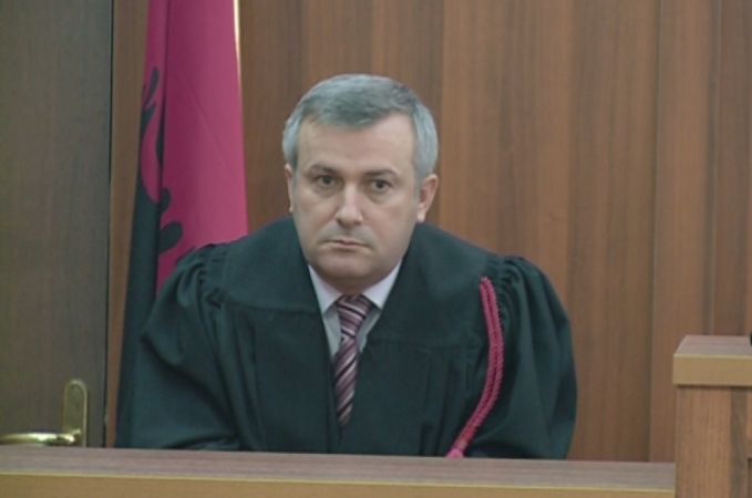 Gjykata vendos ekzekutimin e vendimit për sekuestro të pasurive të ish-gjyqtarit Shkëlqim Miri