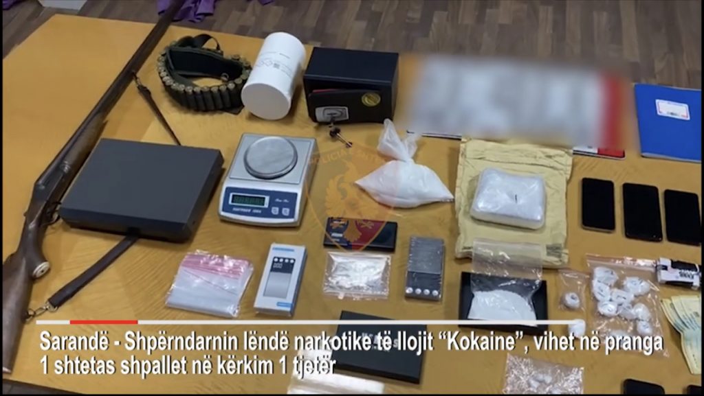 Përpunonin kokainë në një garazh dhe më pas e shpërndanin