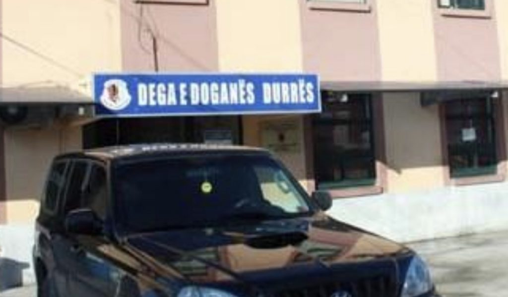 Në pranga doganieri 42-vjeçar në Durrës,
