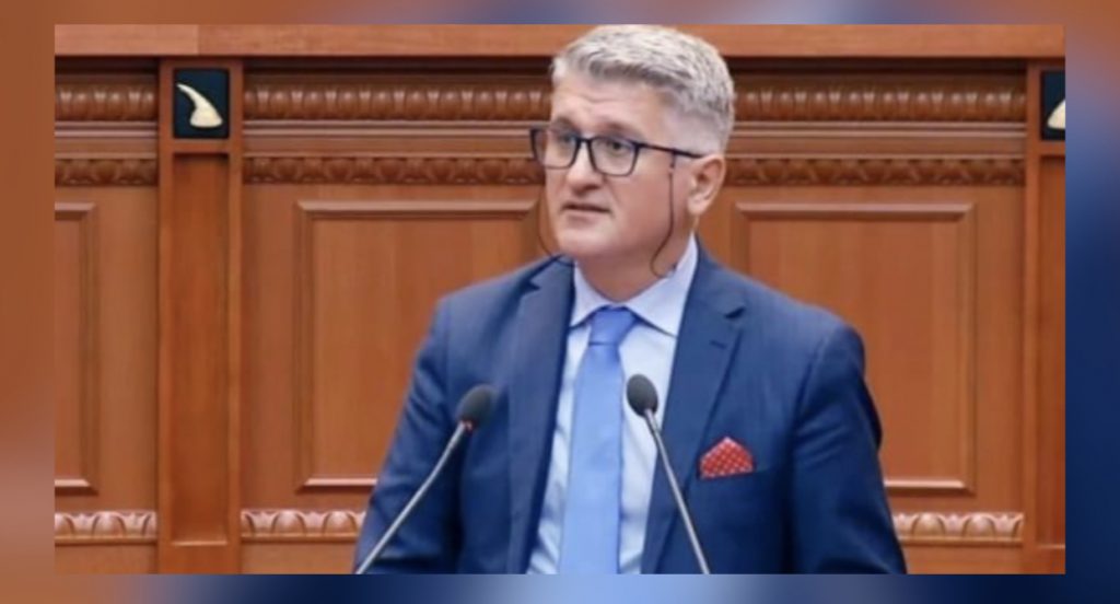 I përulem shqiptarëve që nuk iu nënshtruan presionit dhe frikës