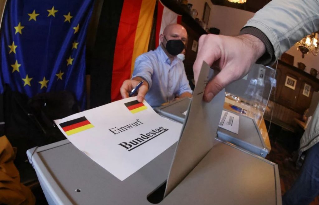 Përfundon procesi i votimeve në Gjermani, publikohet exit-polli i parë! Ja si shpërndahet vota