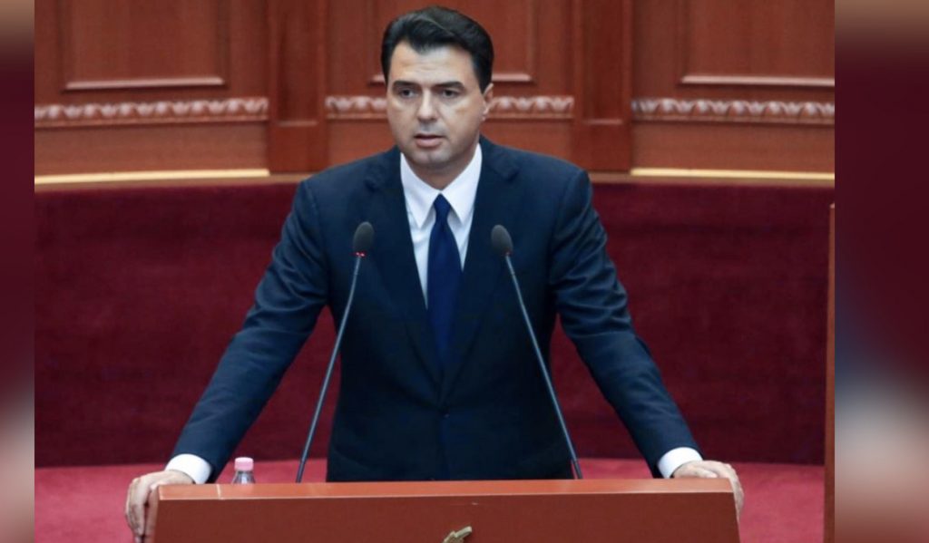 Basha paralajmëron: Një stinë e re po troket në dyert e politikës shqiptare