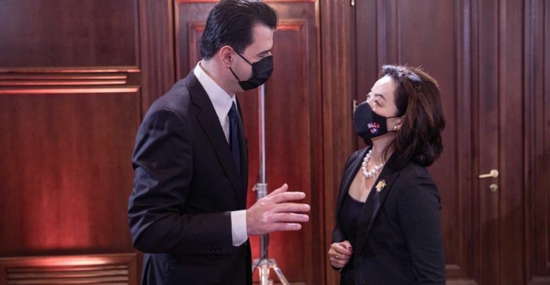 Zhvillimet e fundit në PD, Ambasadorja Yuri Kim takon Bashën