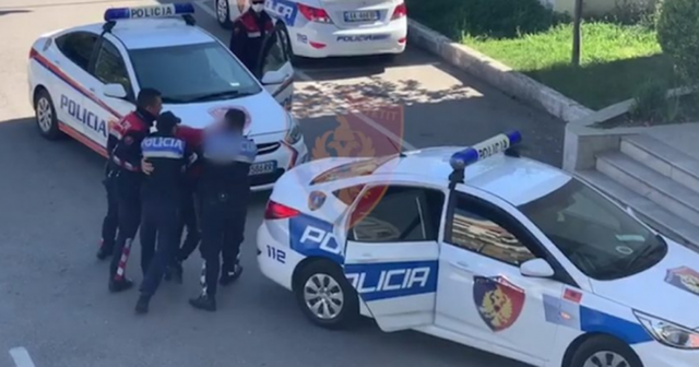 55-vjeçari  tentoi të vriste me armë zjarri një person, arrestohet