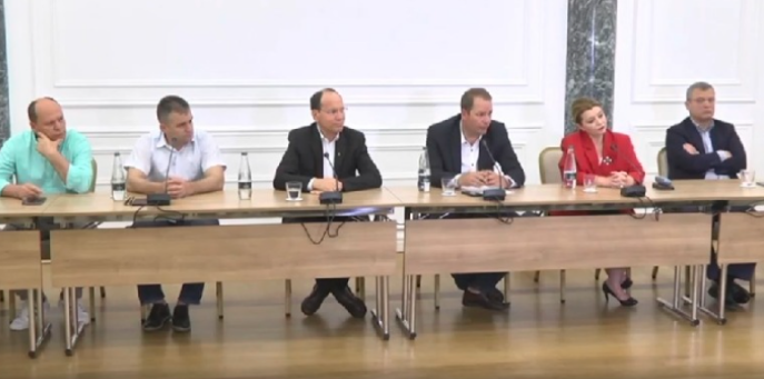 Përjashtimi i Berishës/ Grupi për PD: Dorëheqja e Lulzim Bashës duhet të jetë akti i parë dhe i menjëhershëm