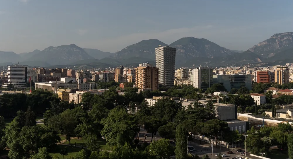 Çmimet e shtëpive në Tiranë, njësoj si në Milano, të matura sipas fuqisë blerëse