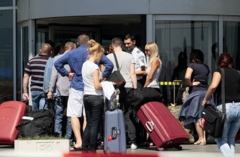 Shqipëria, me nivelet më të larta të emigrimit të “trurit”, po varfërohet vendi