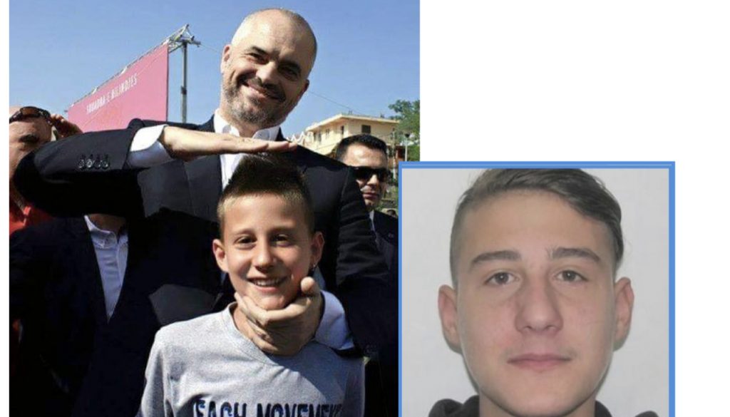 I qeshur në krah të Ramës dhe me armë në lokal duke pirë kafe. Dalin fotot e vrasësit të policit në Lezhë, çfarë shkruante në facebook për paratë