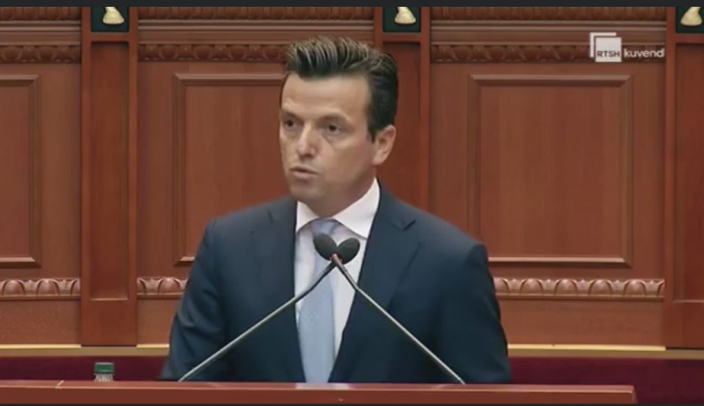 Shqipëria do bëhet vetëm kur ajo të qeveriset nga një kryeministër i pakorruptuar