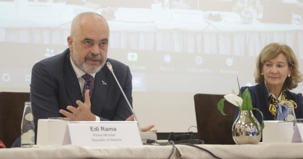 Rama flet për rregullimin me ligj të medias online dhe përmend akuzat për familjen: Liria e përhapjes ka minuar lirinë e fjalës