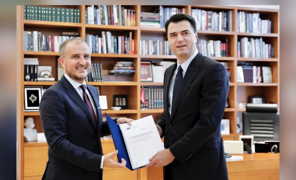 Takimi i ambasadorit të BE me Bashën/ Soreca: Vlerësojmë rolin pozitiv që ka luajtur lidershipi i PD-së në këtë moment të rëndësishëm politik