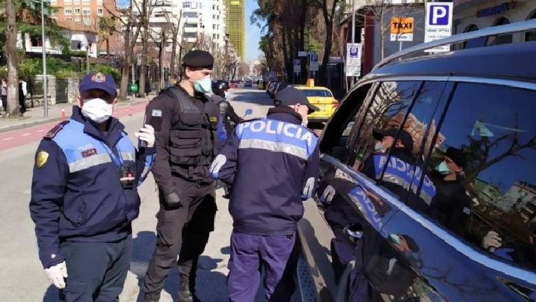 Tiranë, arrestohet 33-vjeçarja, me 9 të tjerë për trafikimin e të miturve dhe…