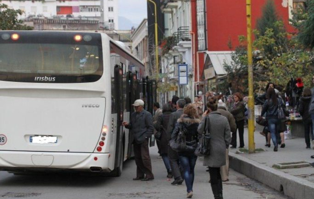 Nga sot, përgjysmohet numri i urbanëve në Tiranë! Unioni i Transportit Publik: Do punojmë me gjysmë kapaciteti