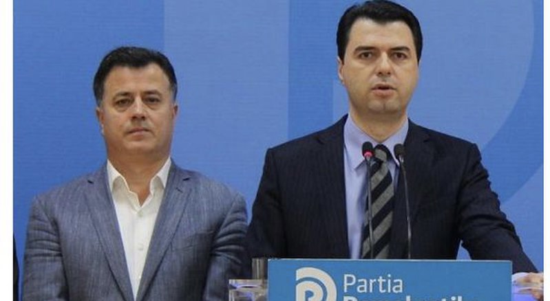 U etiketua anëtarësia e PD si ‘llum’? Reagon selia blu pas deklaratave të Flamur Nokës: Kjo fjalë është përdorur për ata që mbushën xhepat me para në qeverisjen e PD-së