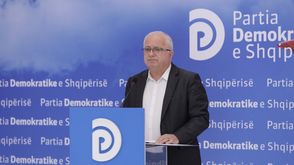 Shkarkimi i Flamur Nokës, reagon ashpër ish-nënkryetari i PD: Lul mjaft me dëbime, fillo internimet tani!
