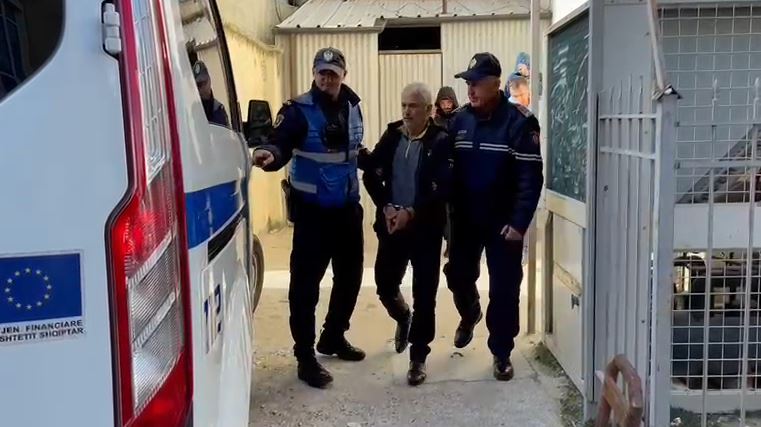 Ngacmonte nxënëset me mesazhe erotike, gjykata cakton masën e sigurisë për drejtorin e shkollës!