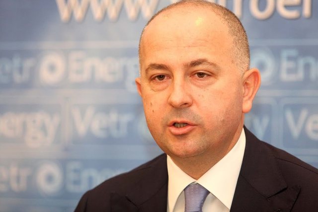 Mbi 18 milionë eurot e sekuestruara, reagon Rezart Taçi i shpallur në kërkim ndërkombëtar