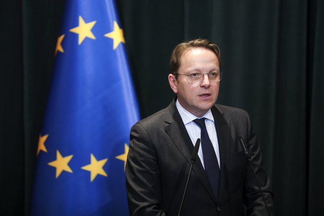 Komisioneri Varhelyi jep “lajmin e rëndësishëm për Shqipërinë”: BE disbursoi sot 90 milionë euro ndihmë