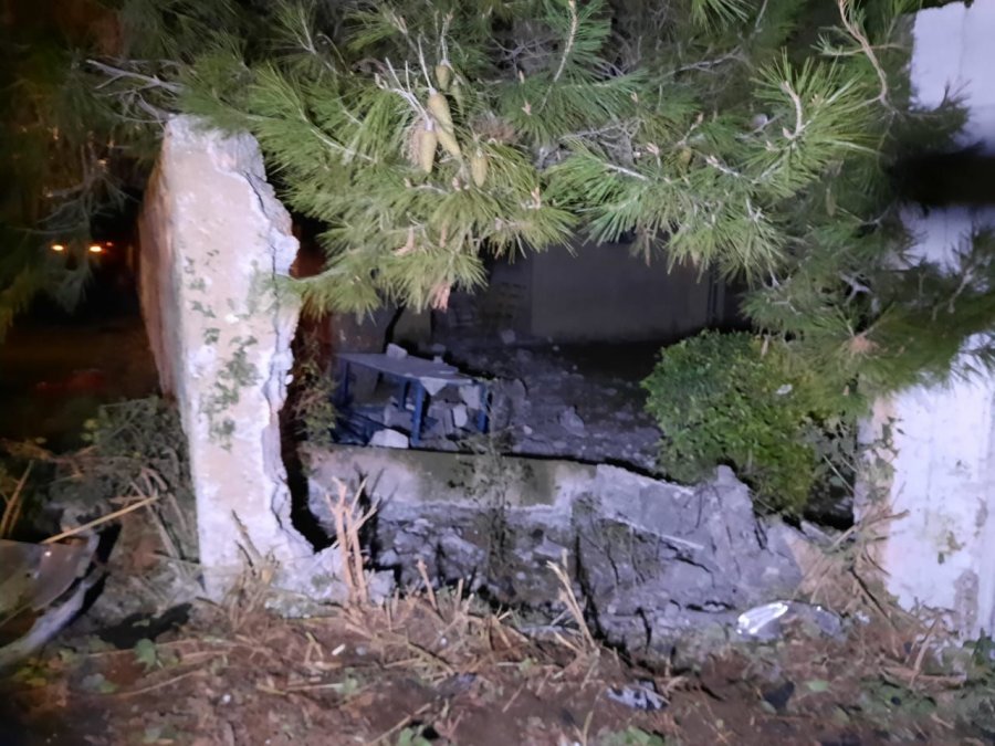Makina u përplas me murin, identifikohen dy të rinjtë që humbën jetën në Lezhë