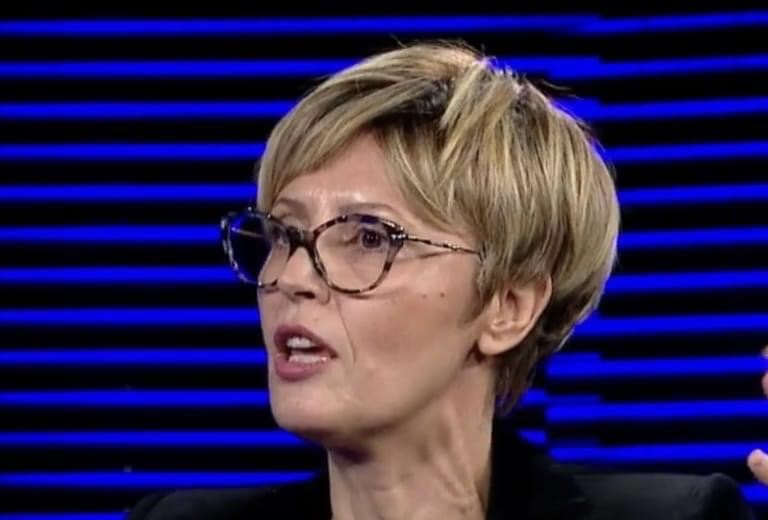 Populli nuk është budalla por i varfër