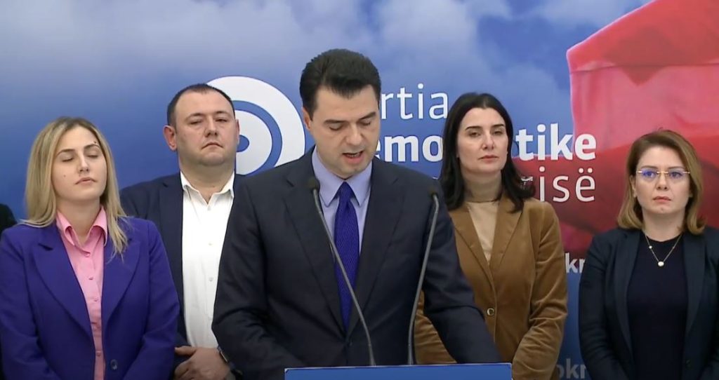 Përfundon mbledhja e Kryesisë së PD,  Lulzim Basha: Nesër shkarkohet Paloka dhe të disa deputetë