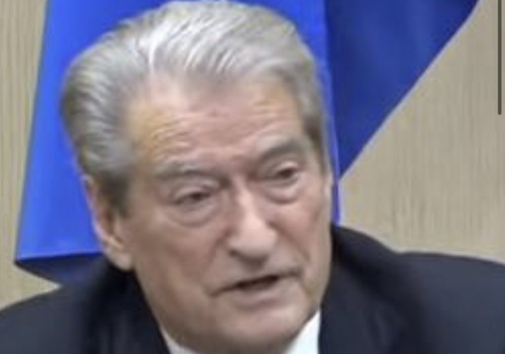 “E kam kaluar Covidin”/ Sali Berisha: Kam bërë dy vaksina