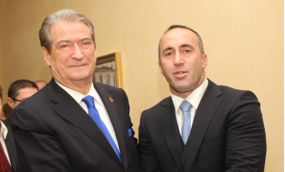 “Haradinaj i dërgoi Berishës 100 persona për t’i dalë në pritë Vuçiçit”/ Kreu i AAK reagon pas aludimeve të mediave serbe: Ja e vërteta