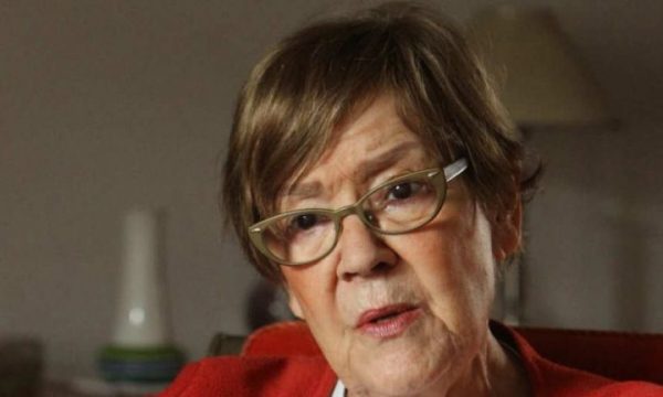 Ish-politikania Pesic: Serbia faktor shqetësues në Ballkan! Me qeverinë aktuale problemi me Kosovën nuk zgjidhet