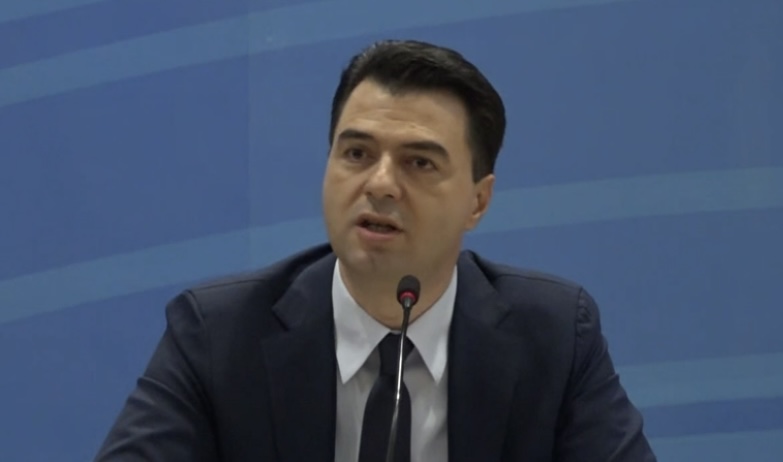 “Frikë nga Suel Çela ka Berisha, jo unë”/ Basha quan Kuvendin e 11 dhjetorit si ‘Arena e Hajnisë’! Po ia kalon telenovelave turke