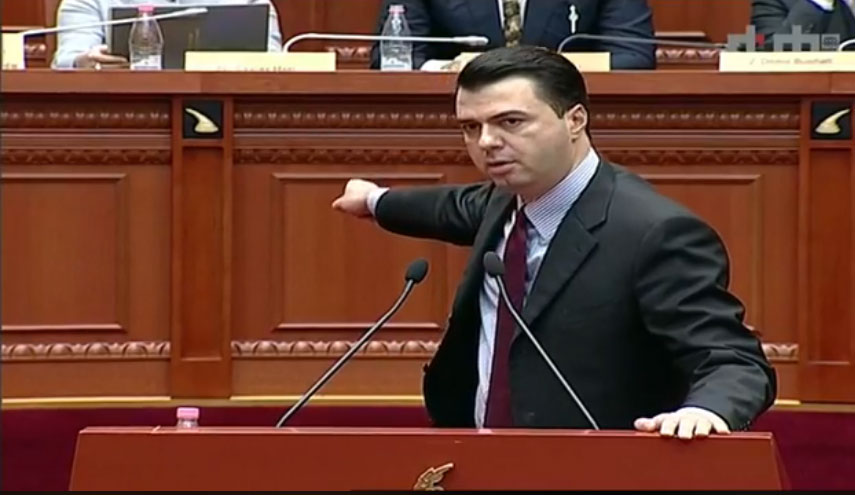 “Kujt i shisni dëngla? Korrupsioni, arsyeja e vdekjeve të larta nga virusi”, Basha i ashpër: Jeni aleati i COVID, por më vdekjeprurës
