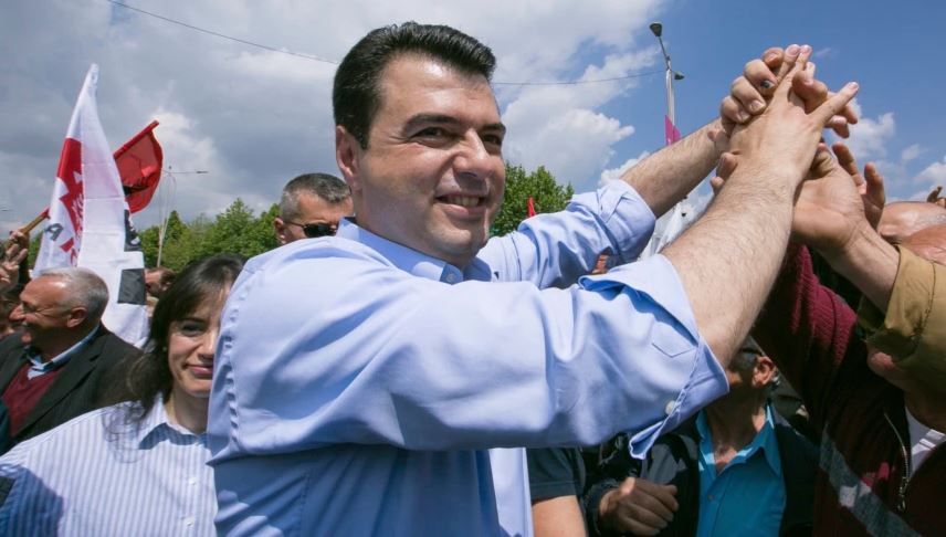 Një ditë përpara Kuvendit, PD: Zgjedhim të ardhmen! VOA: Si u tensionua situata brenda PD pasi SHBA shpalli “non grata” Berishën