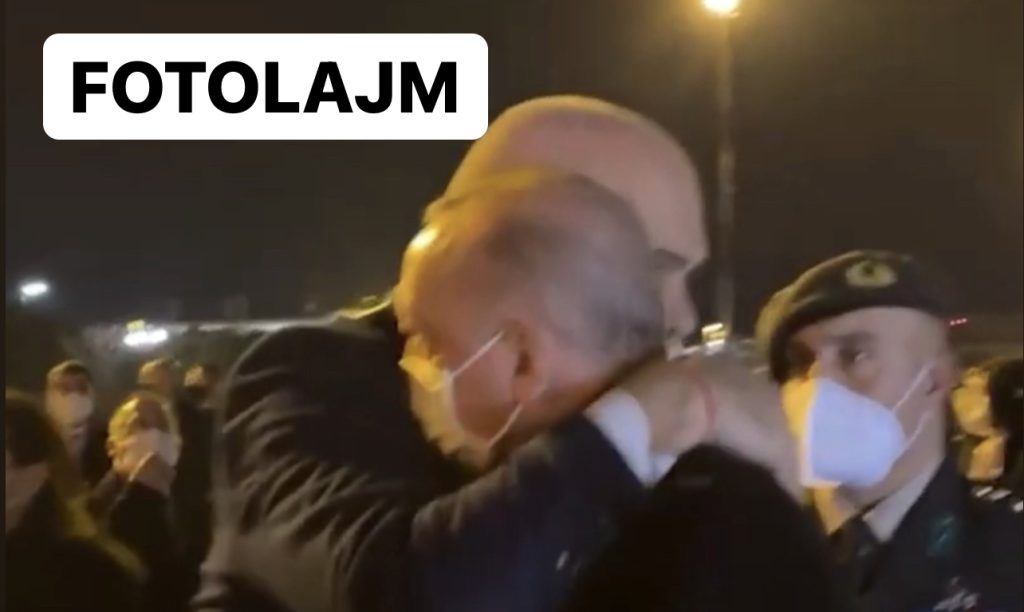 Erdogan lë Shqipërinë, presidenti turk nuk u jep as dorën ministrave, por përqafohet me Edi Ramën