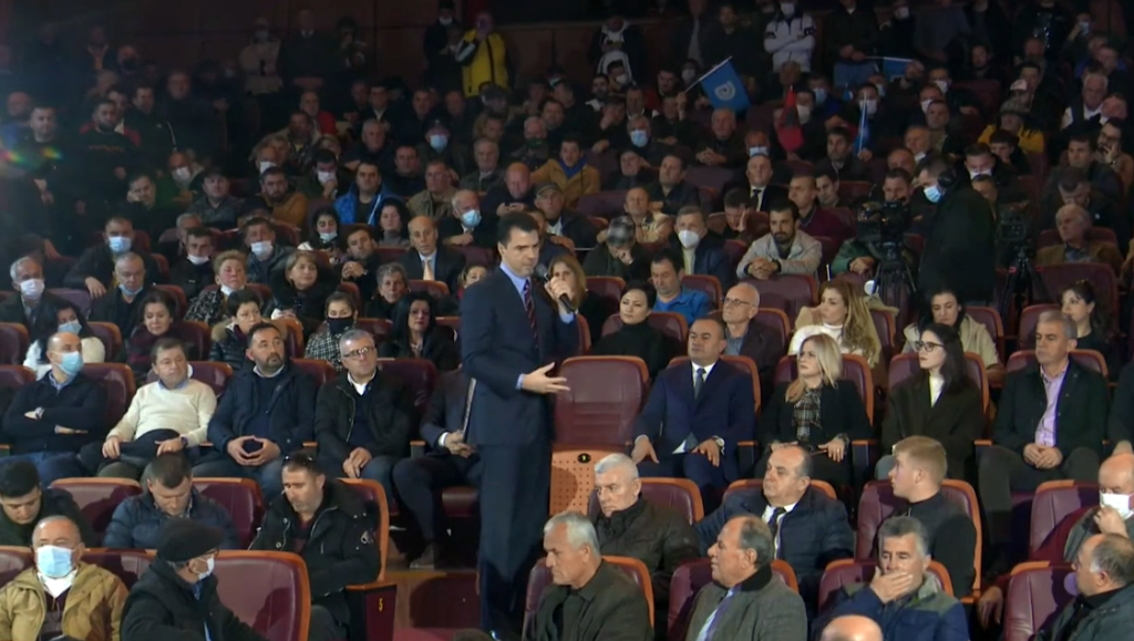 Basha shigjeton ‘Trekëndëshin e Bermudës”: Ne djall shkoftë e shkuara, të ecim para