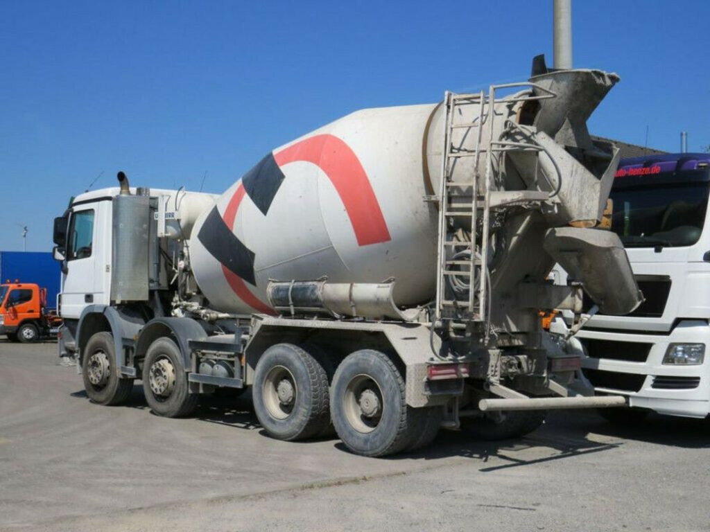 Lufta e betoniereve , ndërtuesit duan takim: Është krijuar kaos, nuk punohet natën