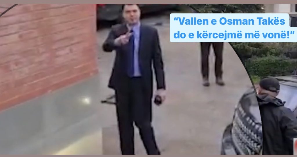 Basha përshëndet me dy gishta, ja batutat para hyrjes në PD