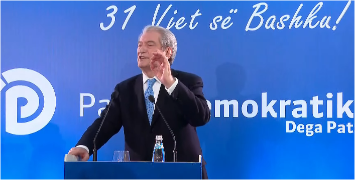 Sali Berisha sulmon ashpër Agron Kapllanajn: O ‘Pallat Kapllani’ si i fitove ti 32 milionë euro me bashkitë socialiste?!