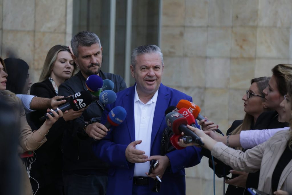 Akuzohet se ka fshehur 515 mijë euro, ish-deputeti Myslim Murrizi kallëzohet në prokurori!
