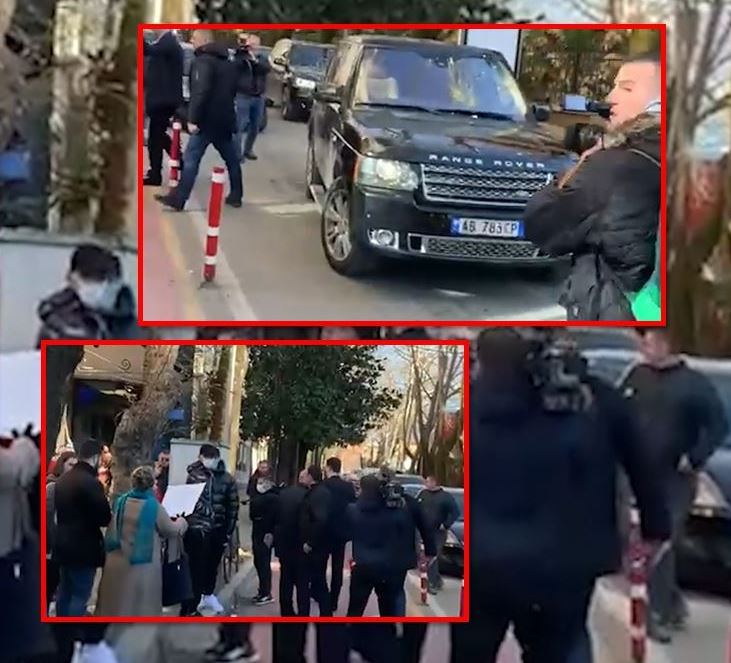 “Tradhtar, plehrë, qelbësirë”/ Bashën e sulmojnë me vezë para takimit me gratë demokrate