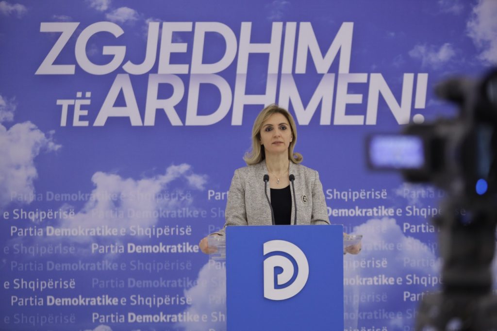 Mbyllja e shkollave, PD: Dështim i Edi Ramës me arsimin. Miliona euro për ngrohjen e vet, asnjë investim për fëmijët.