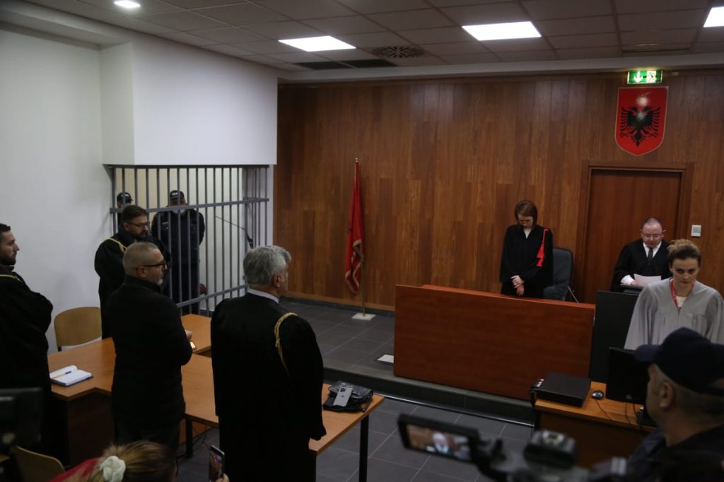 Ish-ministri Tahiri do të vuaj dënimin në një burg të zakonshëm. Ja momenti kur lexohet vendimi
