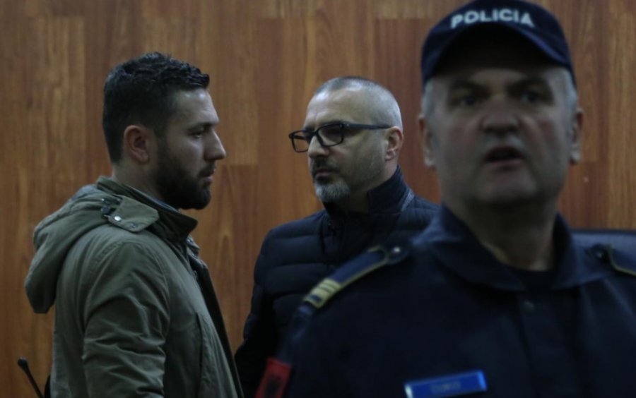 U dënua me burg/ Vjen reagimi i parë i Saimir Tahirit, çfarë shkruan ish-ministri