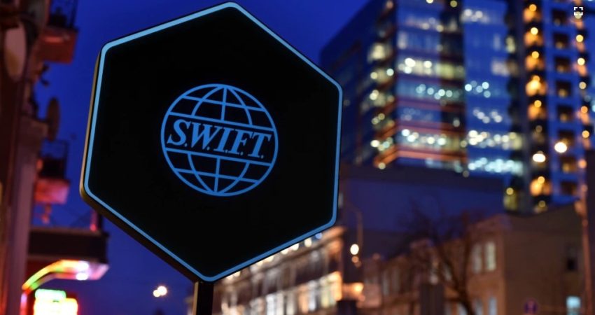 U sanksionua nga Perëndimi/ Rusia fut në lojë sistemin që zëvendëson SWIFT: Të gjitha fondet në llogaritë bankare janë të siguruara