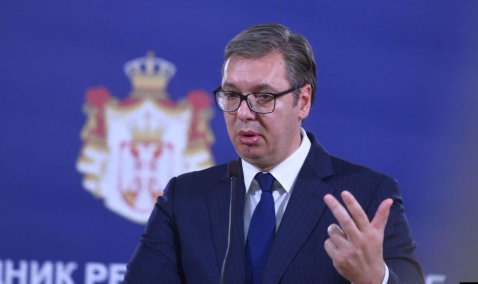 Serbia ruan linjën proruse, nuk i vendos sanksione Moskës