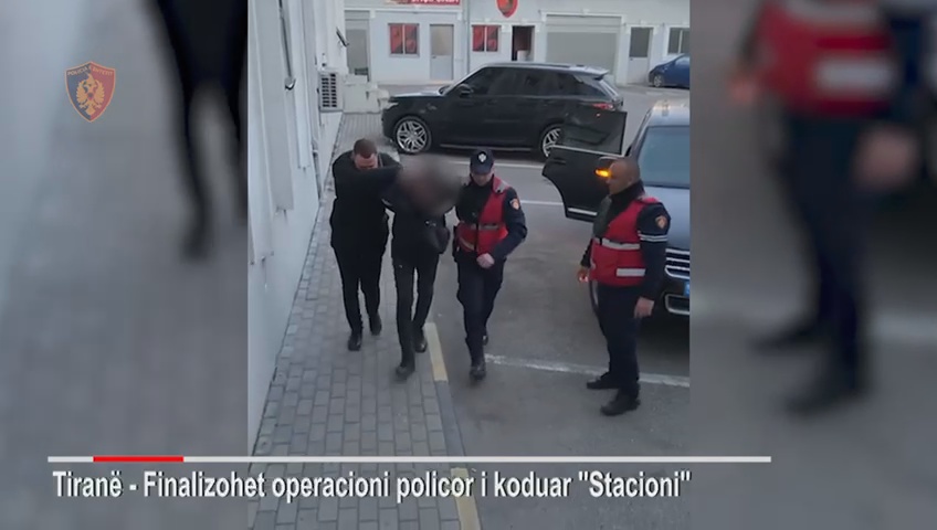 Shiste doza kokaine por humbiste gjurmët duke lëvizur me autobus dhe në këmbë