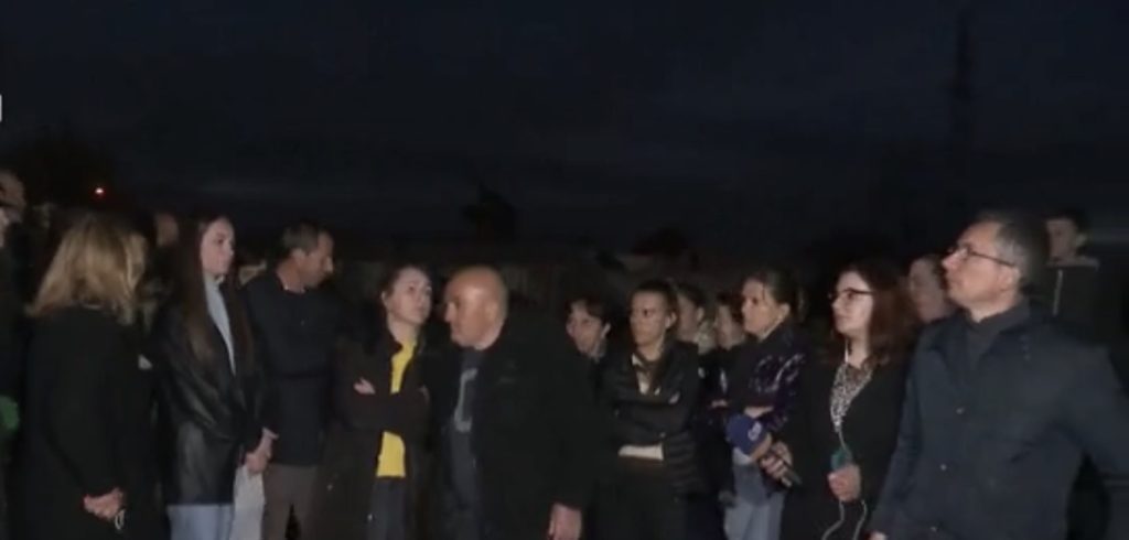 IKMT ka njoftuar shembjen e banesave, banorët e ‘5 Majit’ në protestë, paralajmërojnë rezistencë