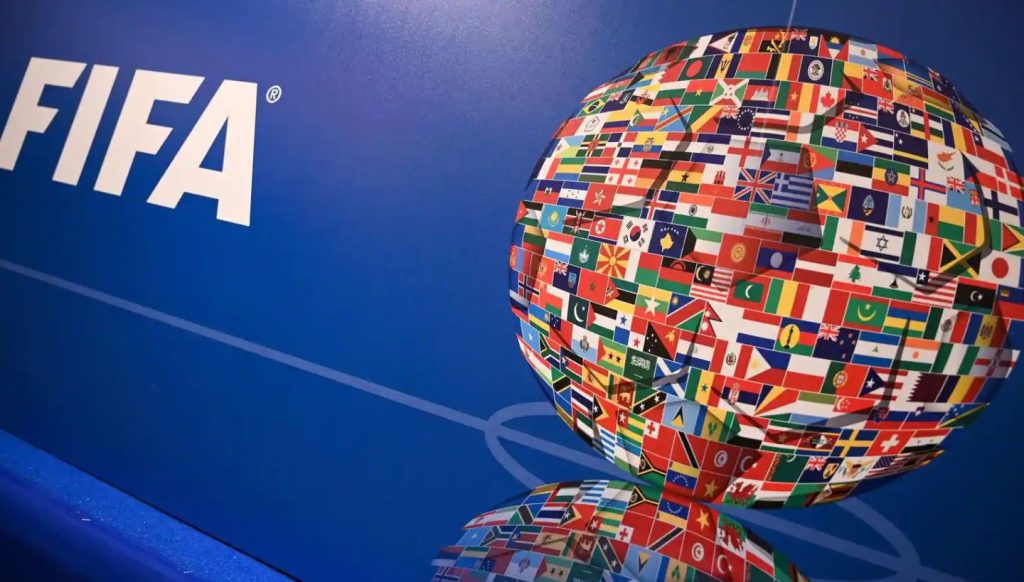 FIFA në bisedime të përshpejtuara për pezullimin e plotë të Rusisë