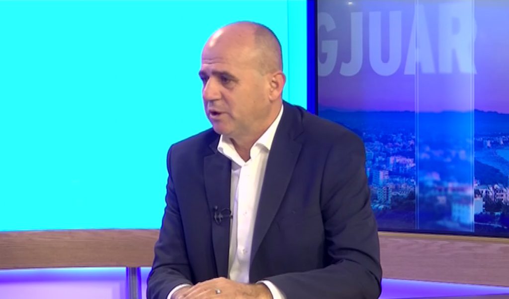 Zgjedhjet e pjesshme, kandidati i PD në Durrës shpalos programin: Në 100 ditët e para dëgjesë publike për ‘Veljeren’
